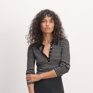 Everlane Women's Polo in Ultrasoft Merino Shirt in Black/Bone White, Size Medium